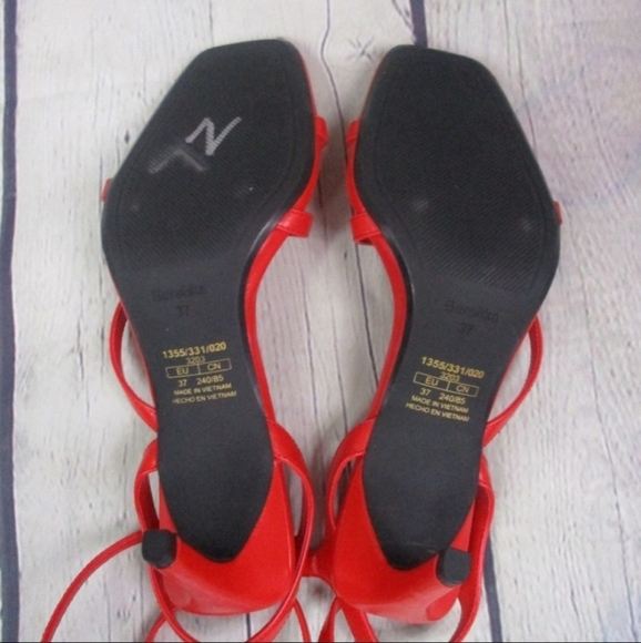 NWT Bershka Fire Engine Red Strappy High Heels - Picture 7 of 8